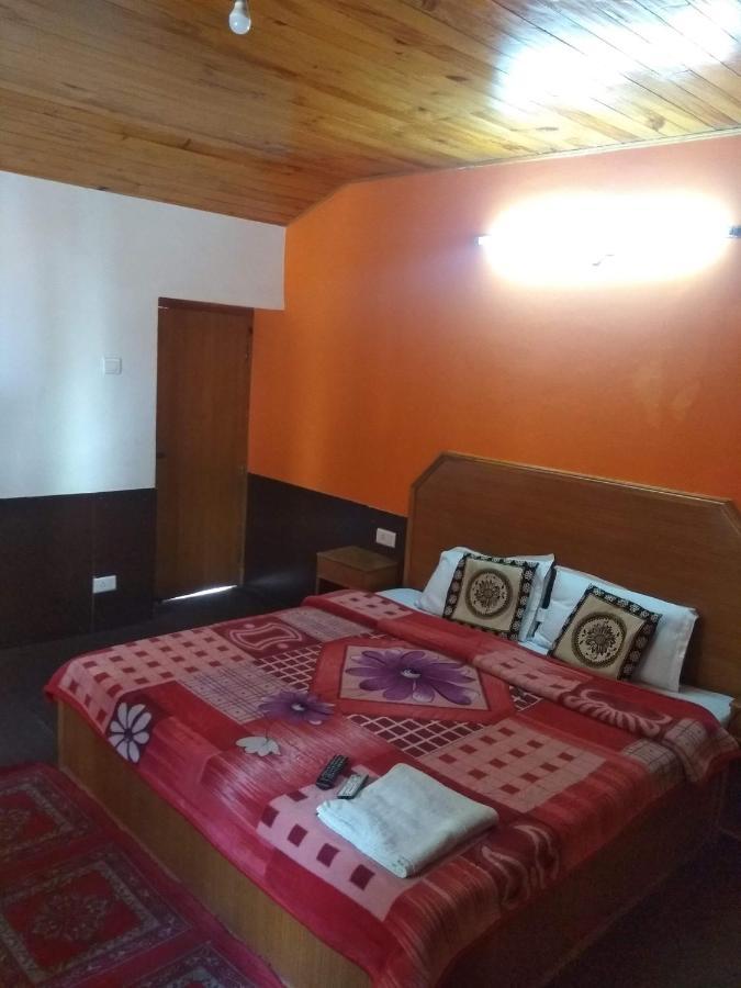 Hotel Hilltop Manāli Zewnętrze zdjęcie